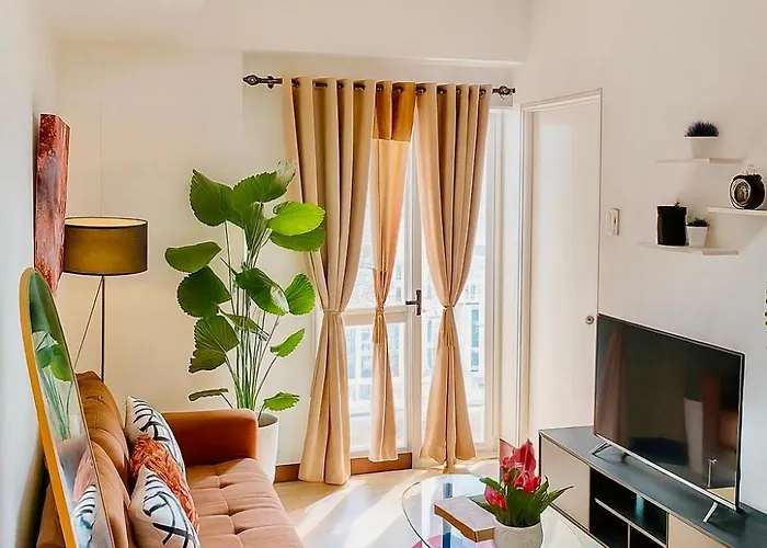 Vb Infinity Stay-vivaldi Residences Cubao 1br Corner Unit, Infinity Pool 4*