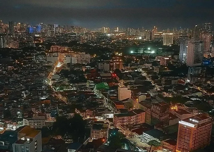 Vb Infinity Stay-vivaldi Residences Cubao 1br Corner Unit, Infinity Pool